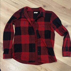 Faherty women’s small Red and Black Plaid Button-Up Shirt flannel